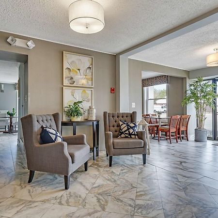 Blue Creek Inn Waretown Екстер'єр фото