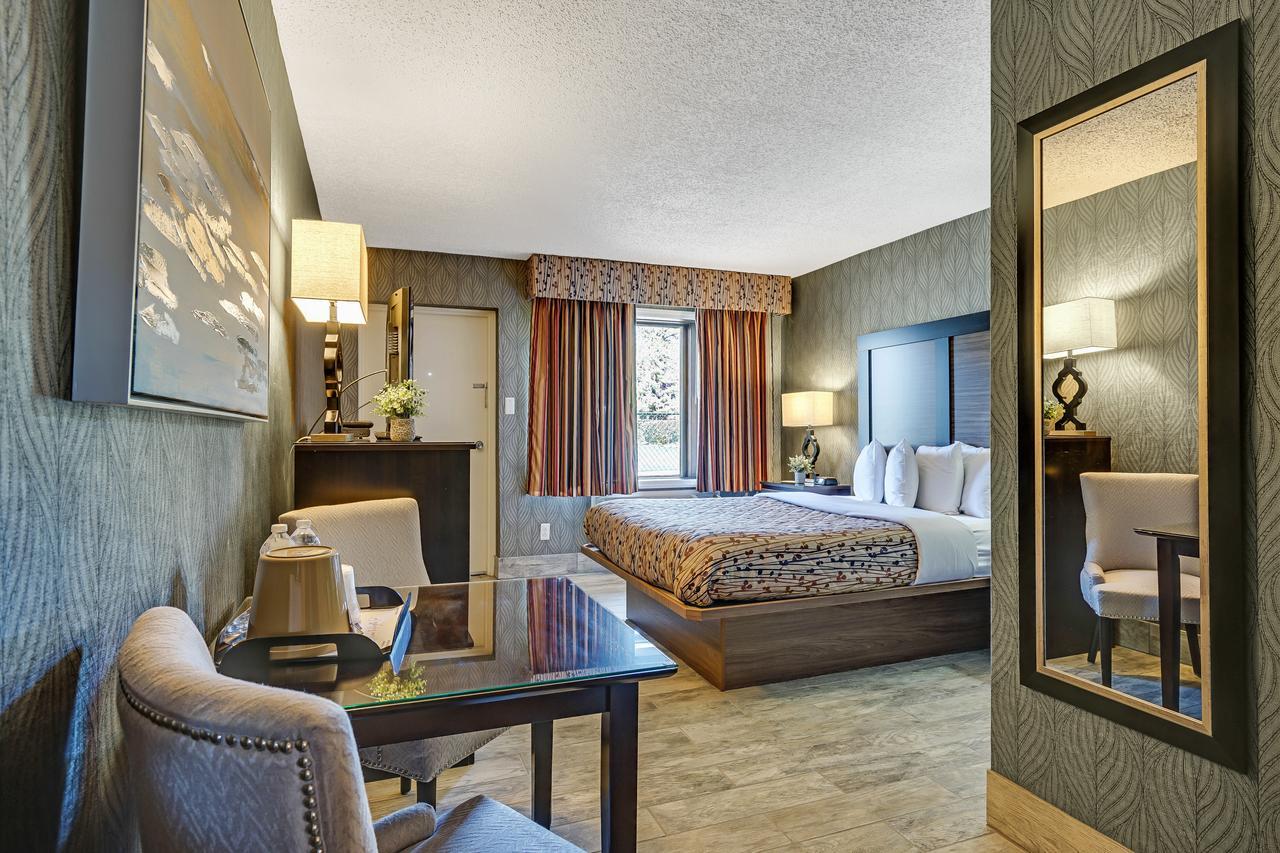 Blue Creek Inn Waretown Екстер'єр фото