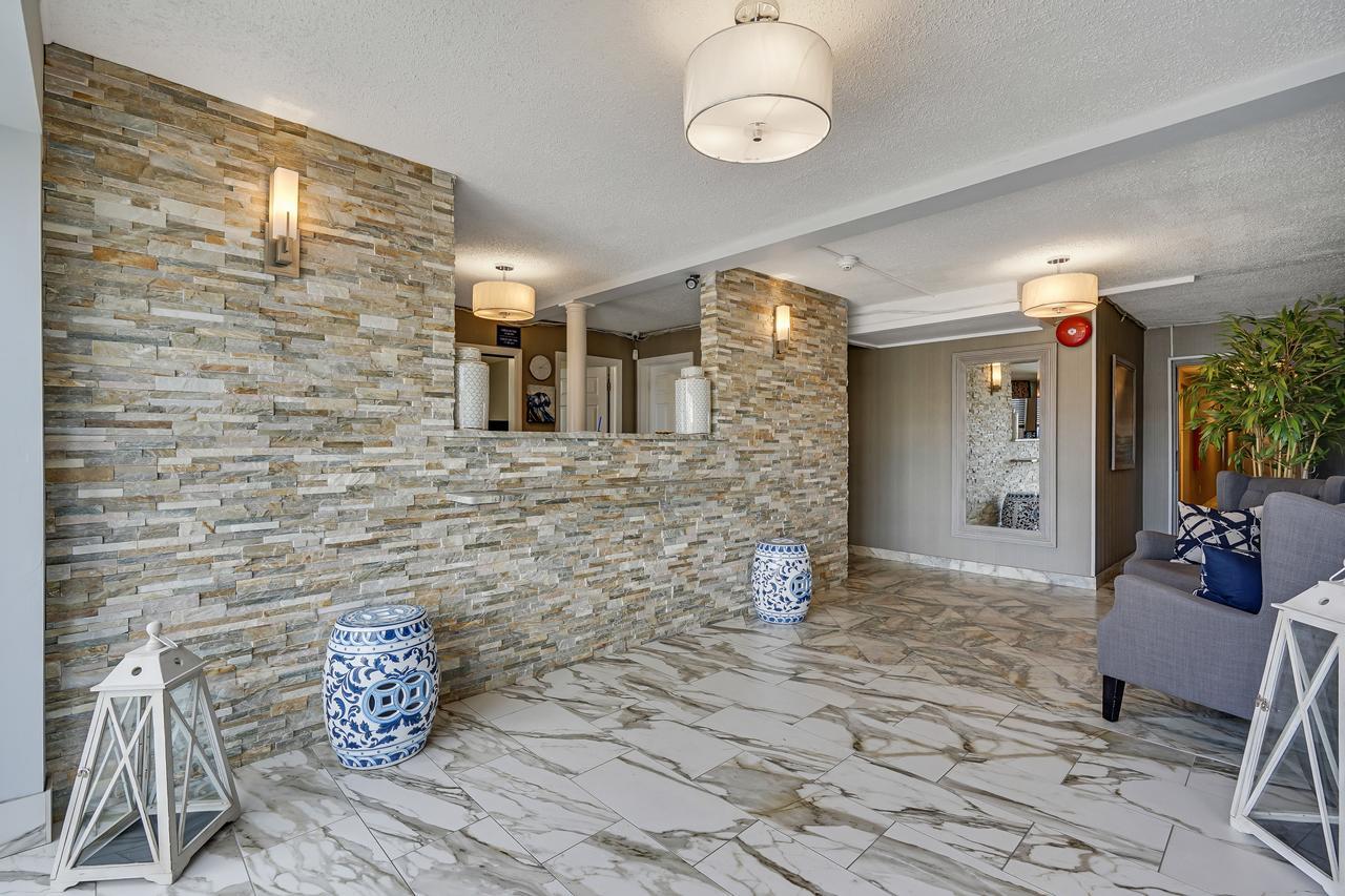 Blue Creek Inn Waretown Екстер'єр фото
