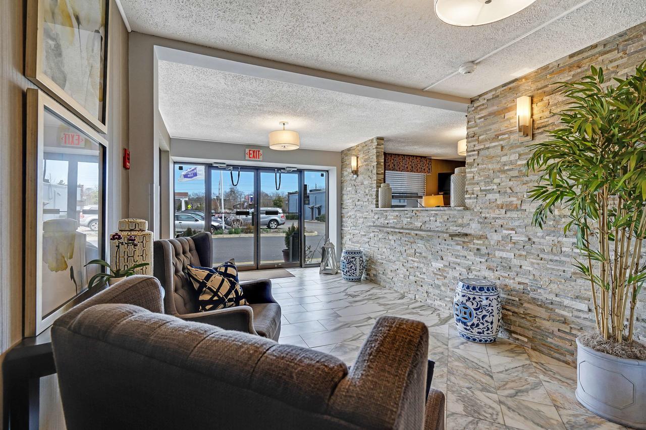Blue Creek Inn Waretown Екстер'єр фото