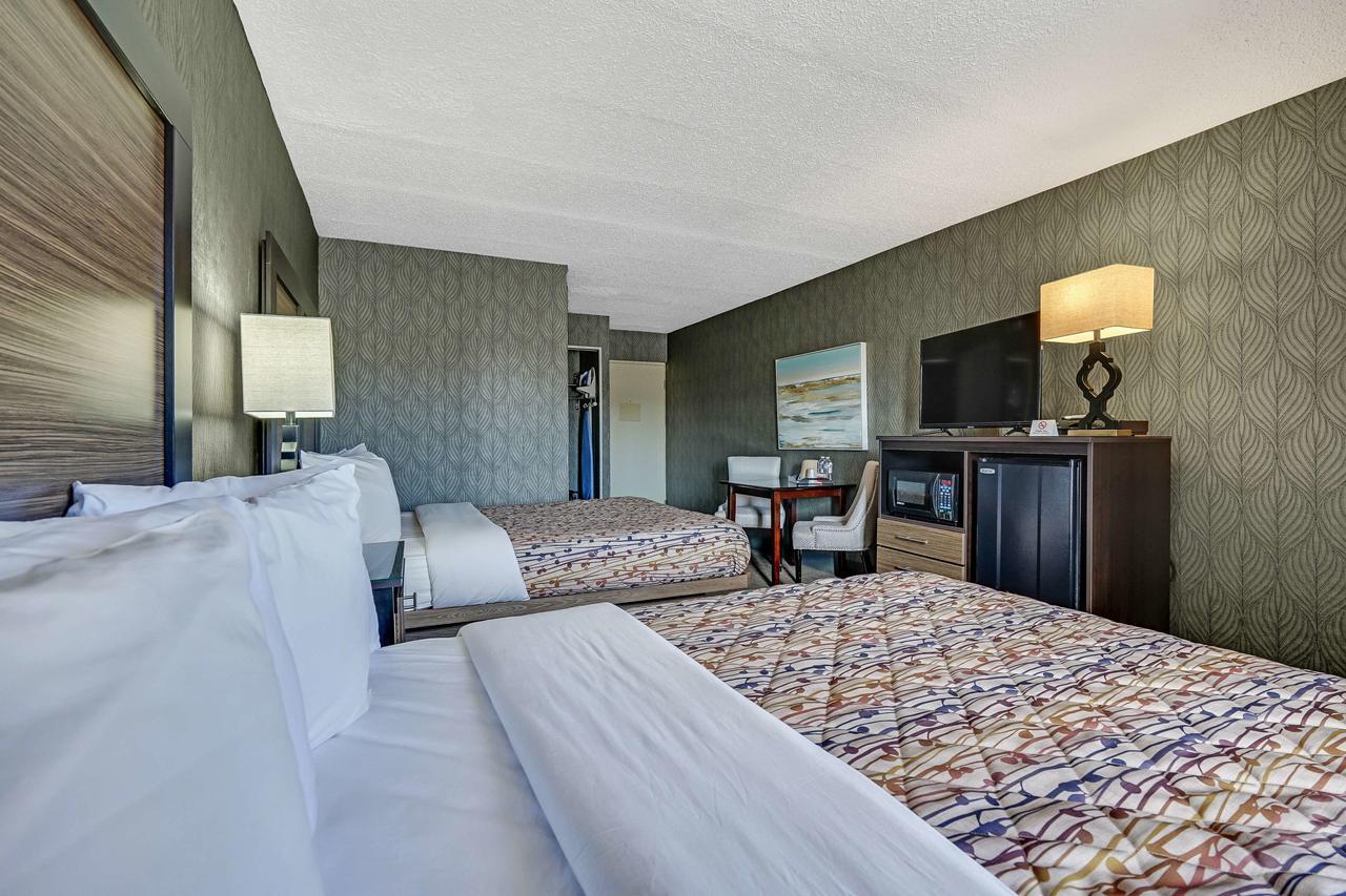 Blue Creek Inn Waretown Екстер'єр фото